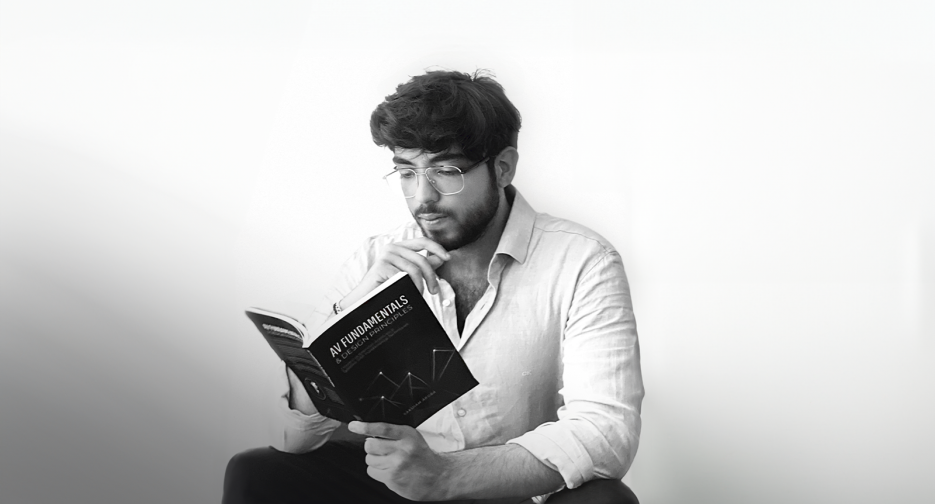 SAKSHAM ARORA AUTHOR